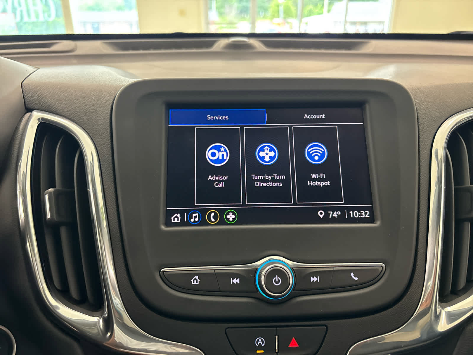 Used 2023 Chevrolet Equinox LT image 42