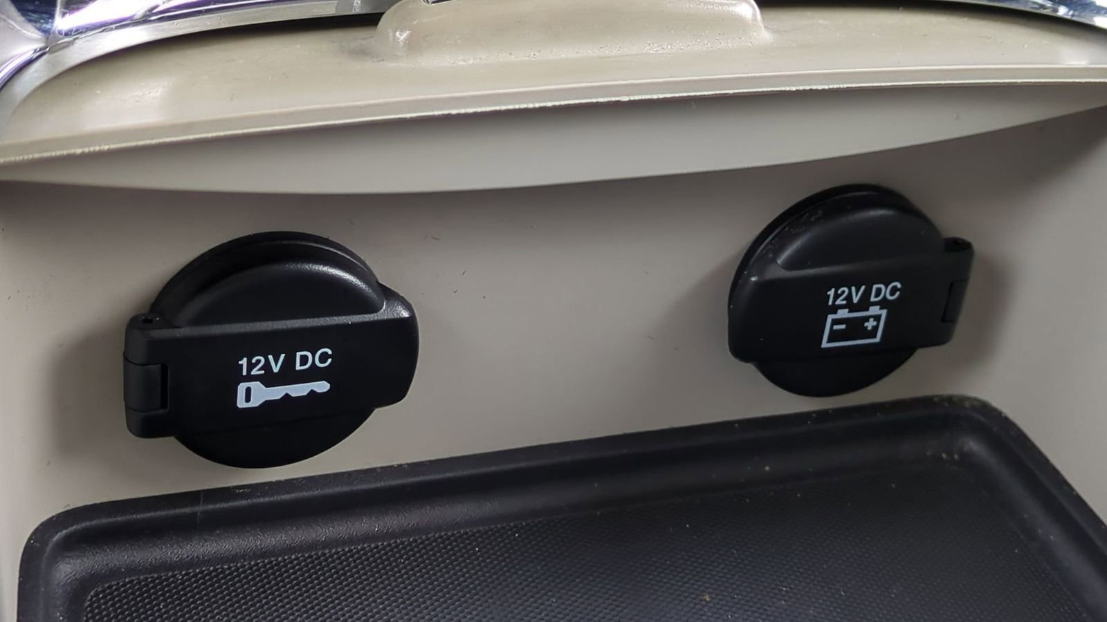 Used 2014 Dodge Grand Caravan SXT image 35