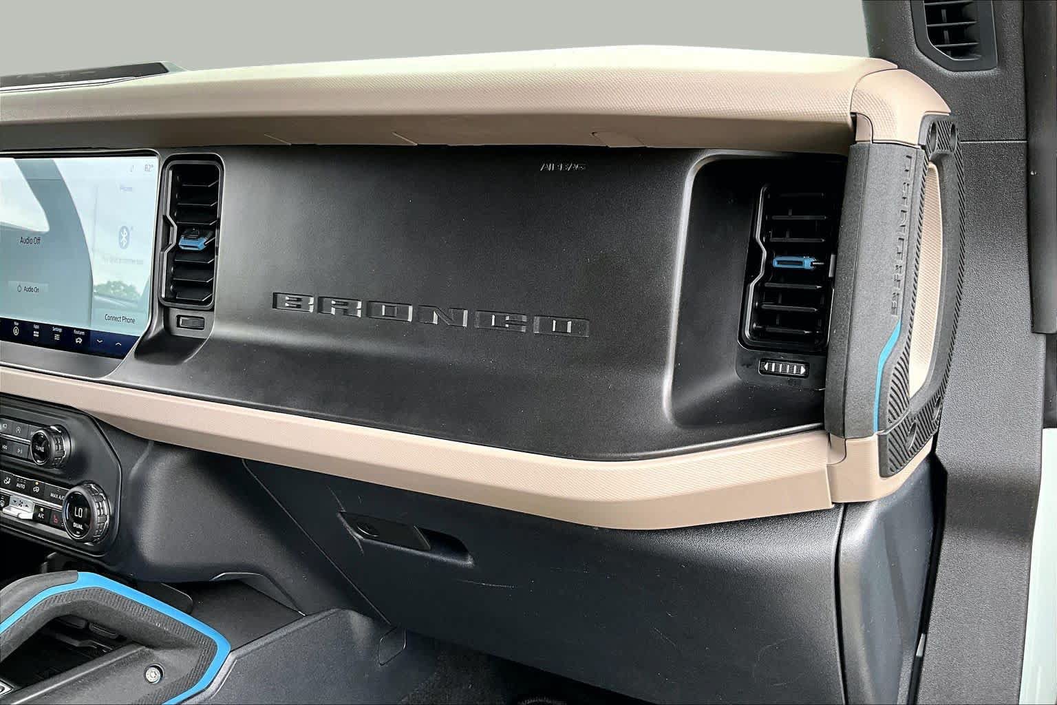 Used 2023 Ford Bronco Wildtrak AWD/4WD image 19
