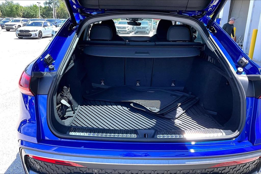 Certified 2025 Audi Q5 Premium Plus w/ Premium Plus AWD/4WD image 15