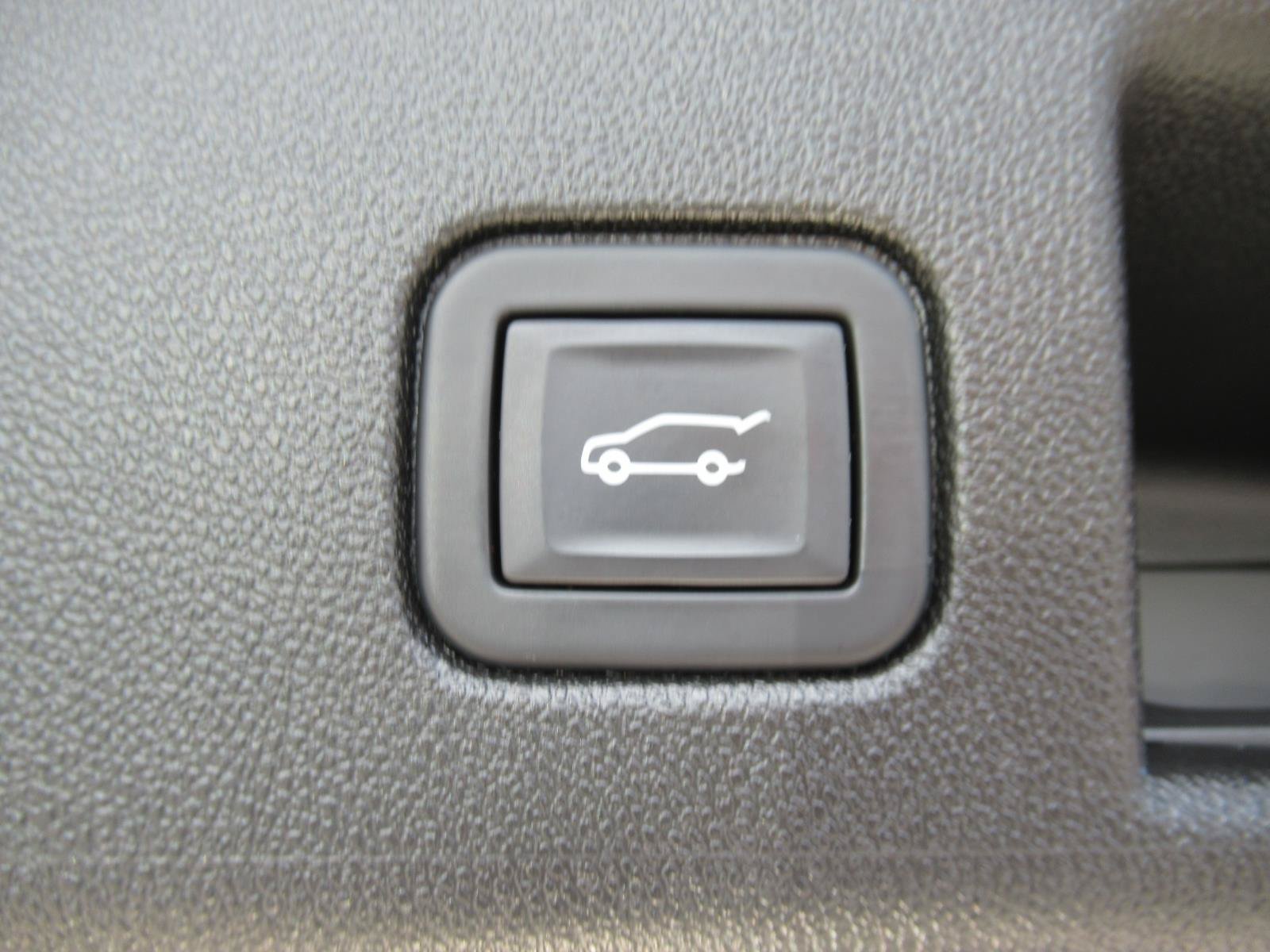 Used 2022 Chevrolet Equinox Premier AWD/4WD image 41