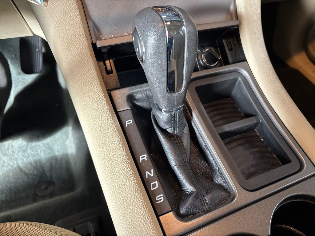 Used 2017 Ford Taurus SE image 33