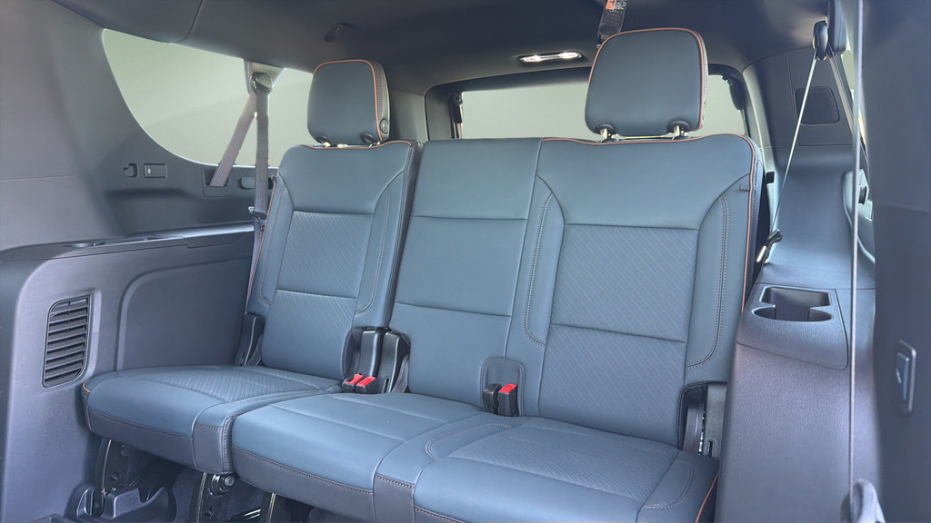Used 2026 GMC Yukon XL AT4 w/ Premium Trailering Package AWD/4WD image 15