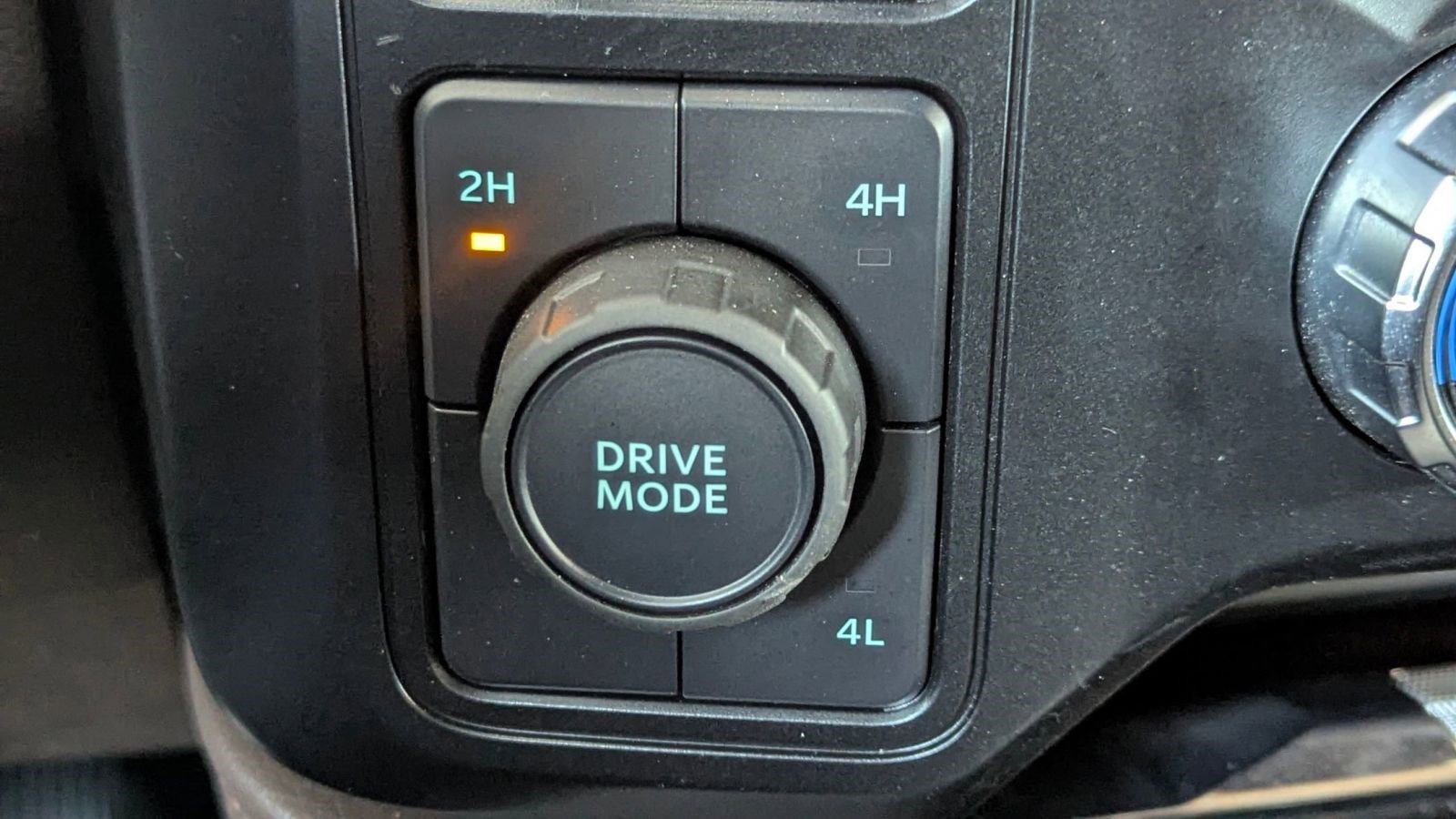 Certified 2025 Ford F450 King Ranch w/ Chrome Package image 30