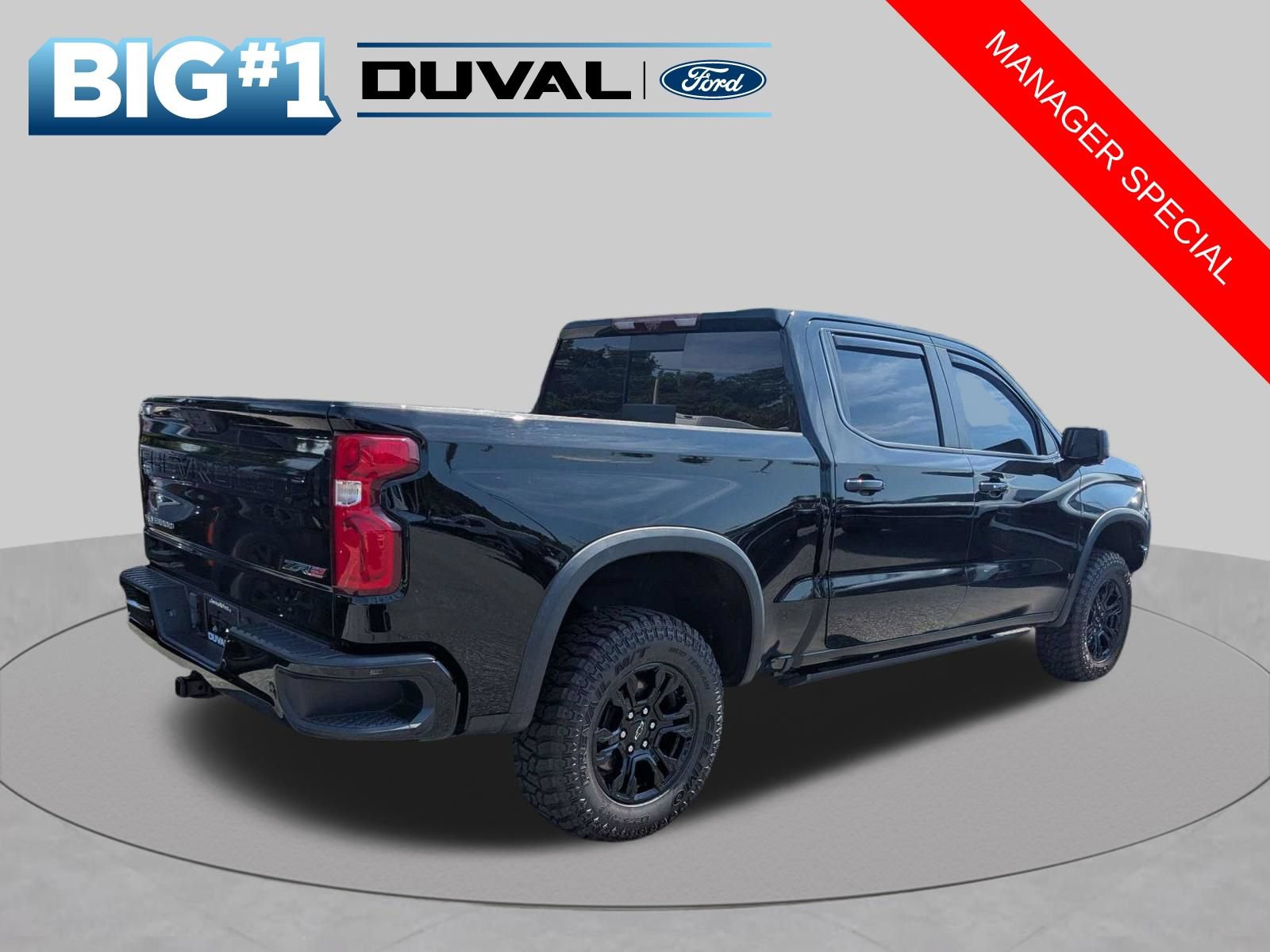 Used 2022 Chevrolet Silverado 1500 ZR2 w/ Technology Package AWD/4WD image 4