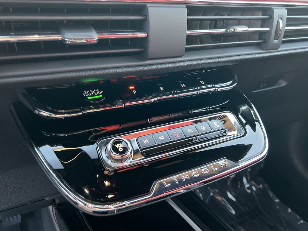 Used 2025 Lincoln Corsair Reserve w/ Equipment Group 202A image 23