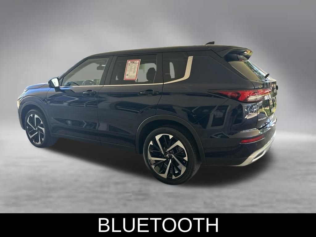 Used 2024 Mitsubishi Outlander FWD image 5