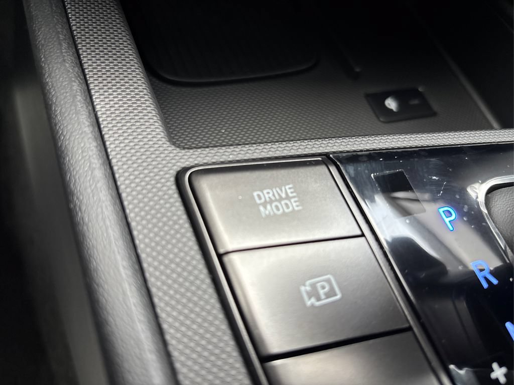 New 2026 Hyundai Elantra SEL FWD image 34