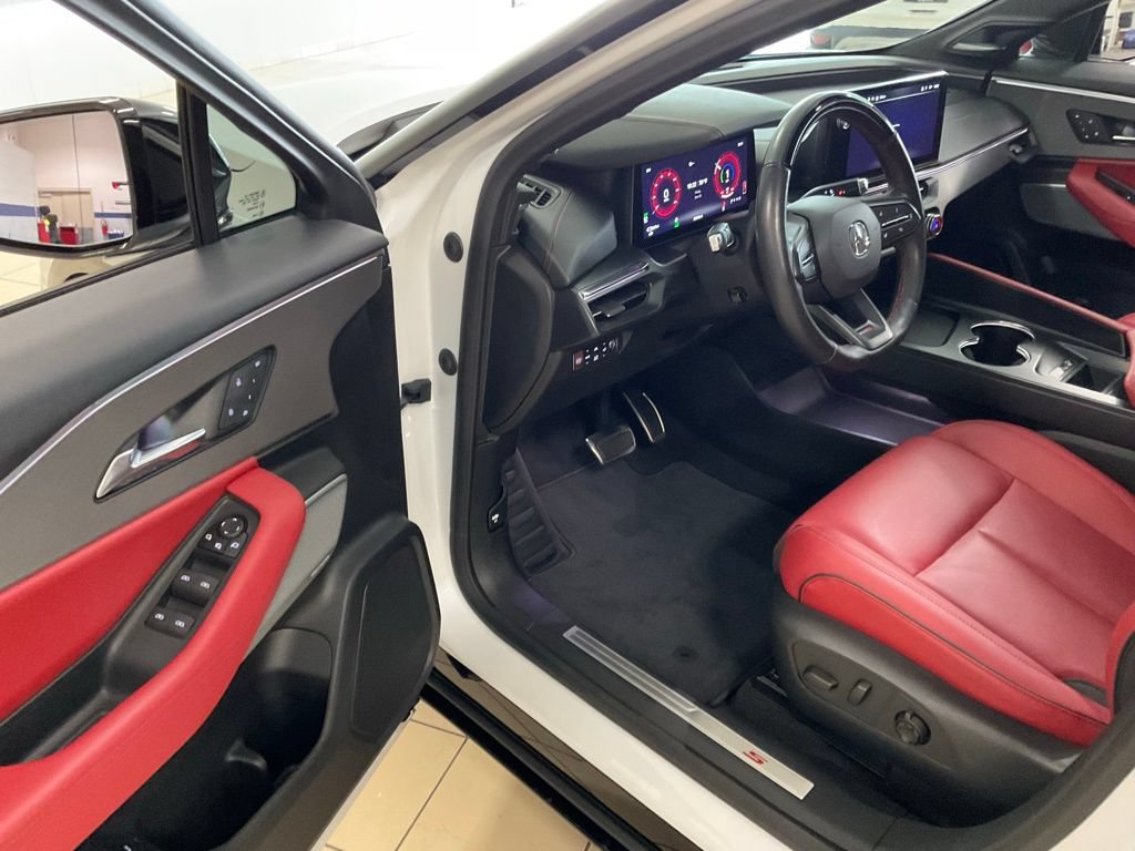 Used 2024 Acura ZDX Type S AWD/4WD image 11