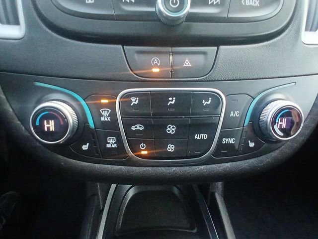 Used 2025 Chevrolet Malibu LT FWD image 18