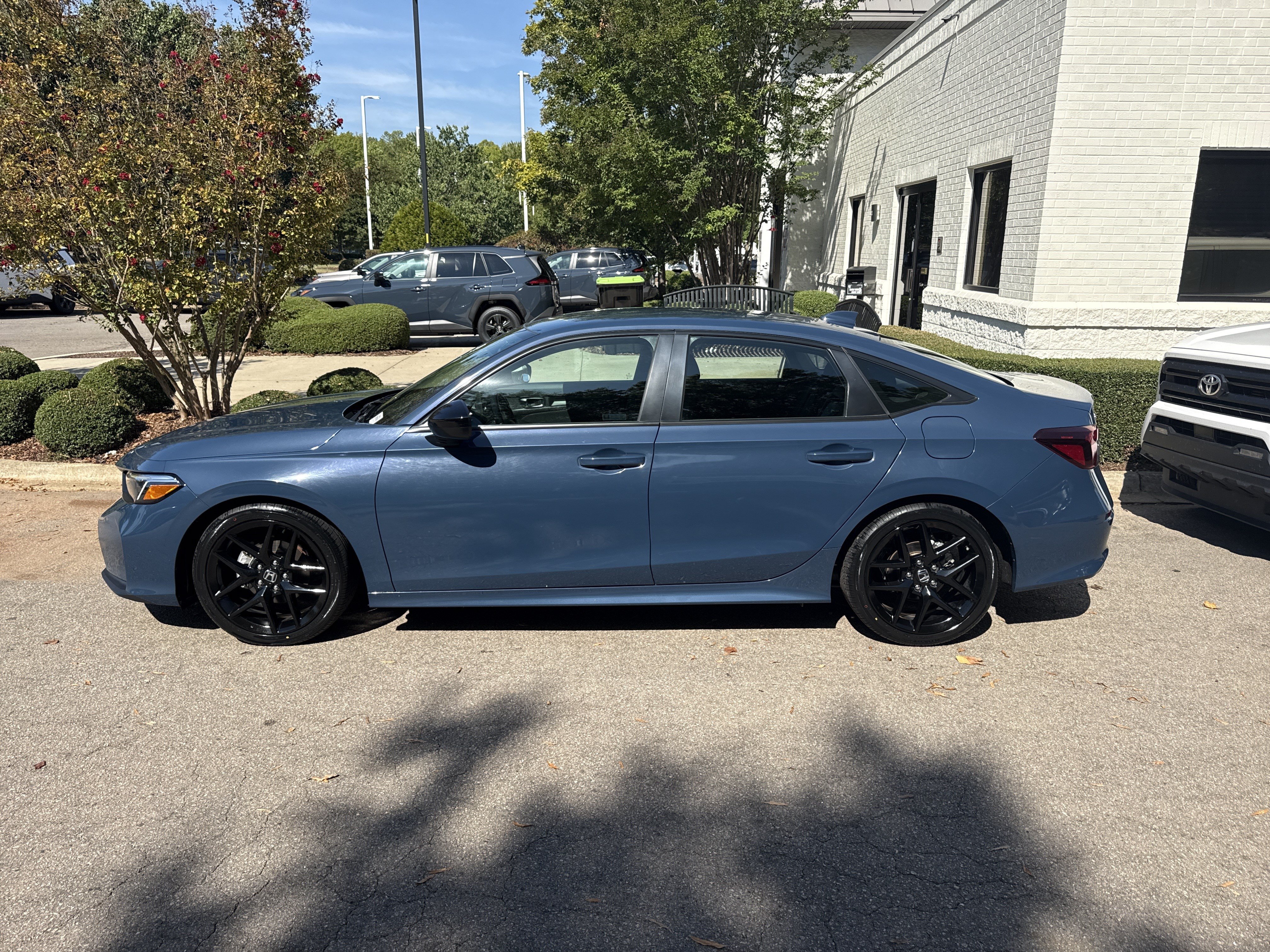 Used 2025 Honda Civic Sport image 7