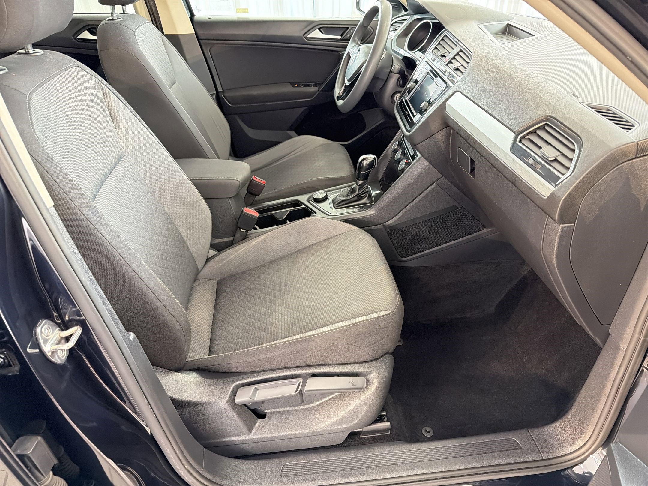 Used 2019 Volkswagen Tiguan S w/ Driver Assistance Package image 28