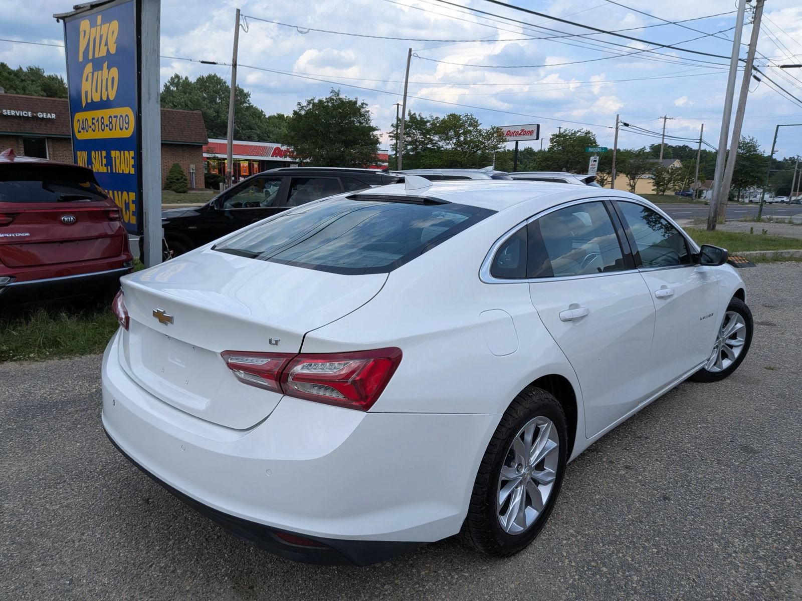 Used 2021 Chevrolet Malibu LT FWD image 6
