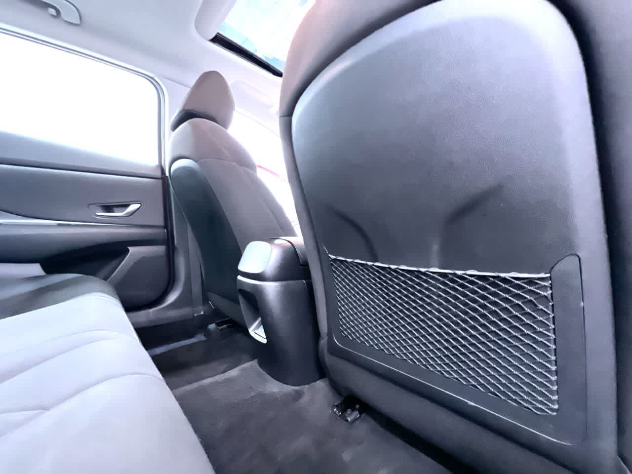 Used 2025 Hyundai Elantra SEL FWD image 43
