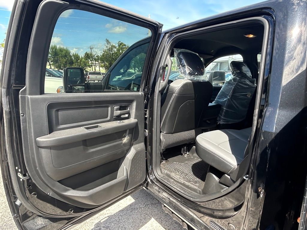 New 2023 RAM 5500 Tradesman w/ Max Tow Package image 46