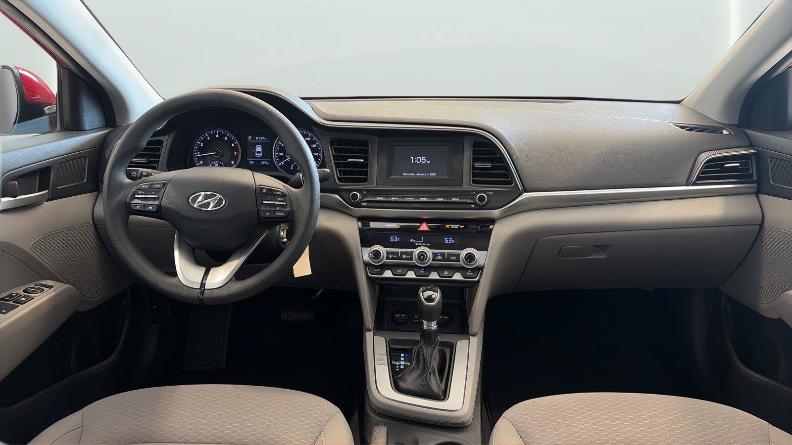 Used 2020 Hyundai Elantra SE FWD image 11