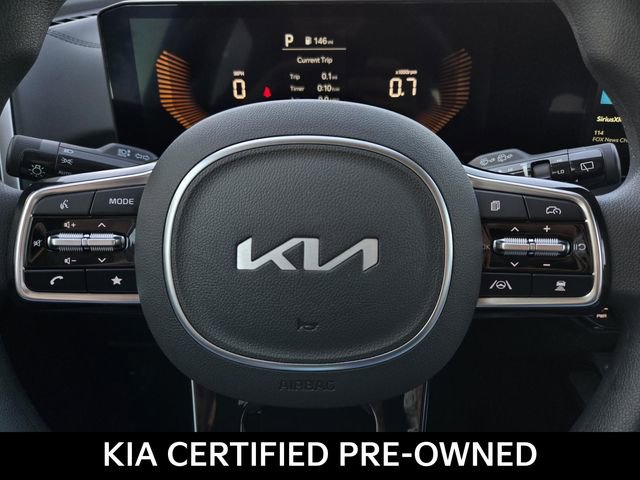 Certified 2025 Kia Sorento LX FWD image 28