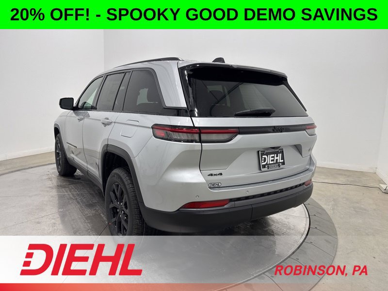 New 2026 Jeep Grand Cherokee Altitude AWD/4WD image 5