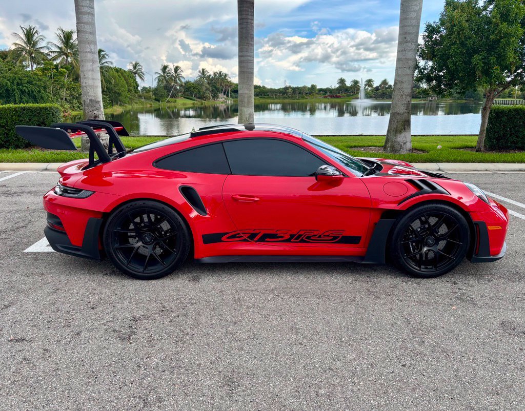 Used 2024 Porsche 911 GT3 RS RWD image 5