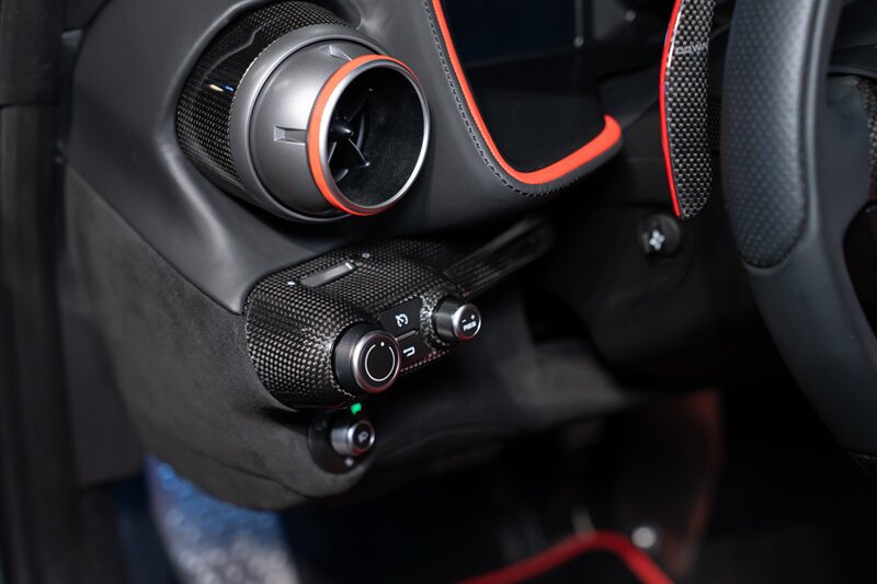 Used 2023 Ferrari 812 GTS RWD image 26