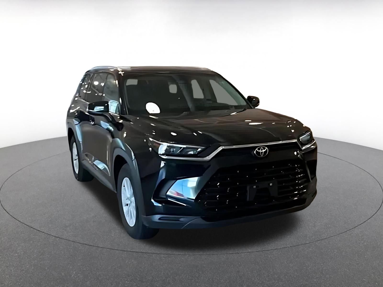 Used 2025 Toyota Grand Highlander FWD image 3