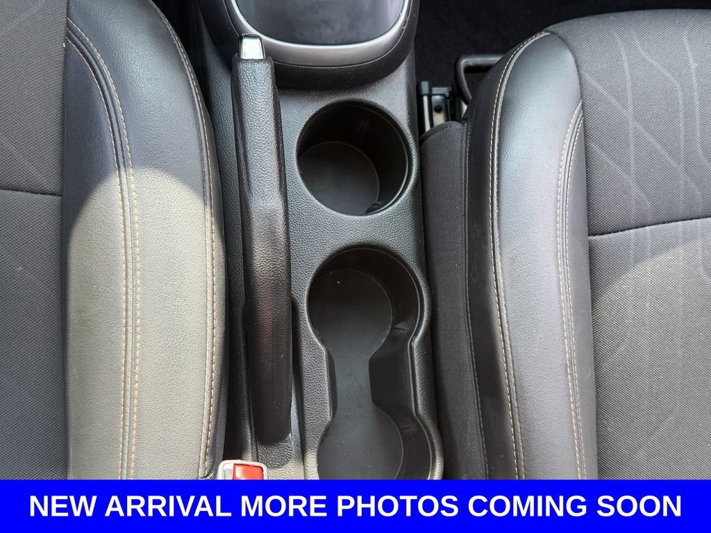 Used 2022 Chevrolet Trax LT w/ LT Convenience Package FWD image 26