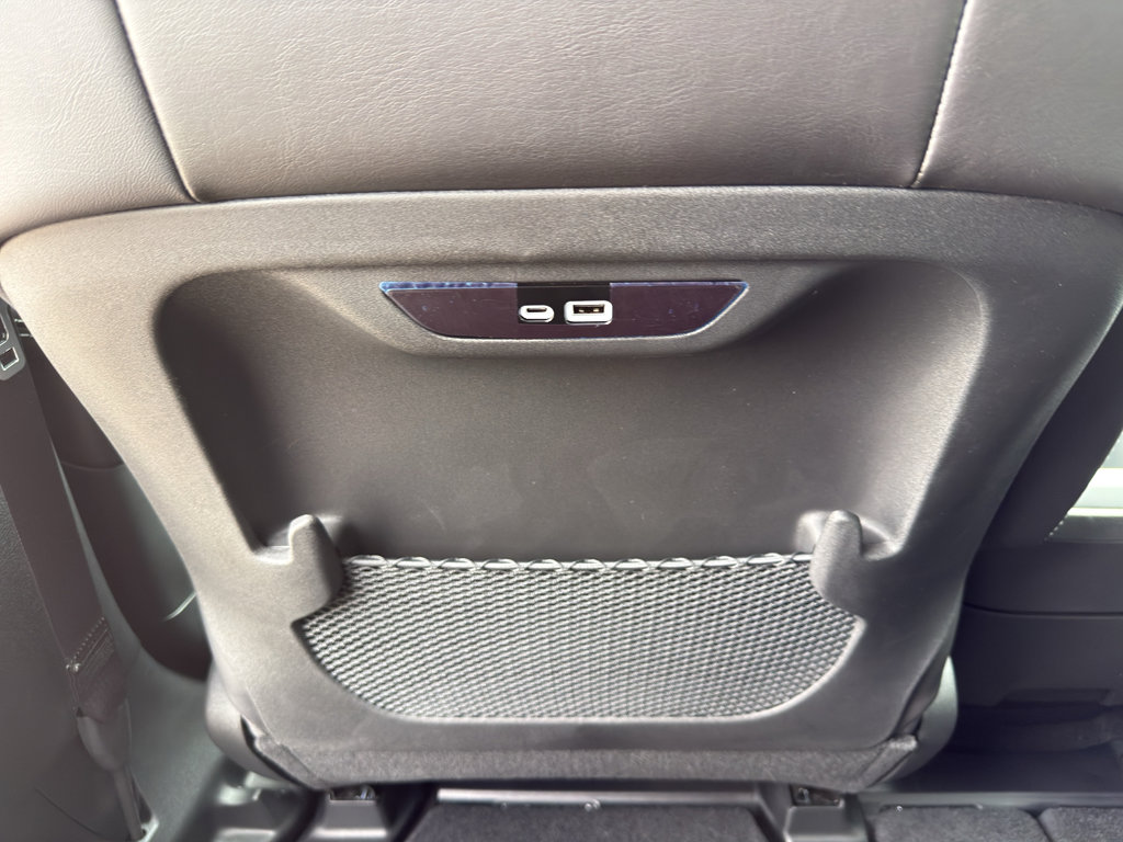 New 2026 Chrysler Pacifica Select AWD/4WD image 31
