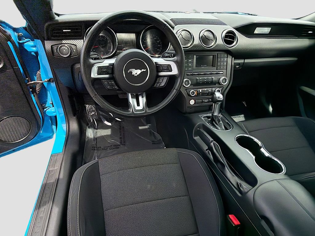 Used 2017 Ford Mustang Coupe image 16