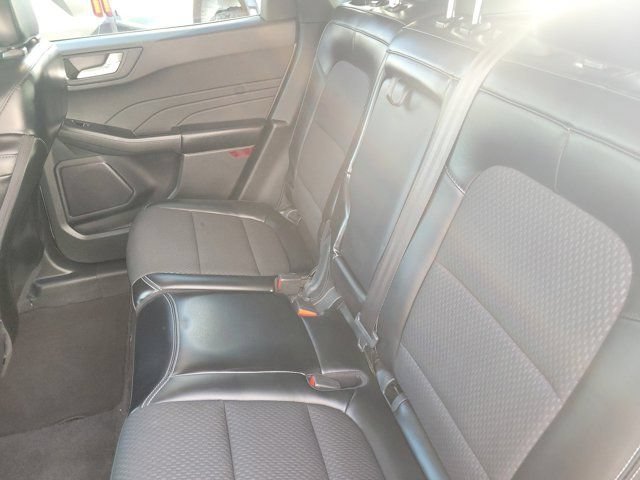 Certified 2024 Ford Escape SE FWD image 12
