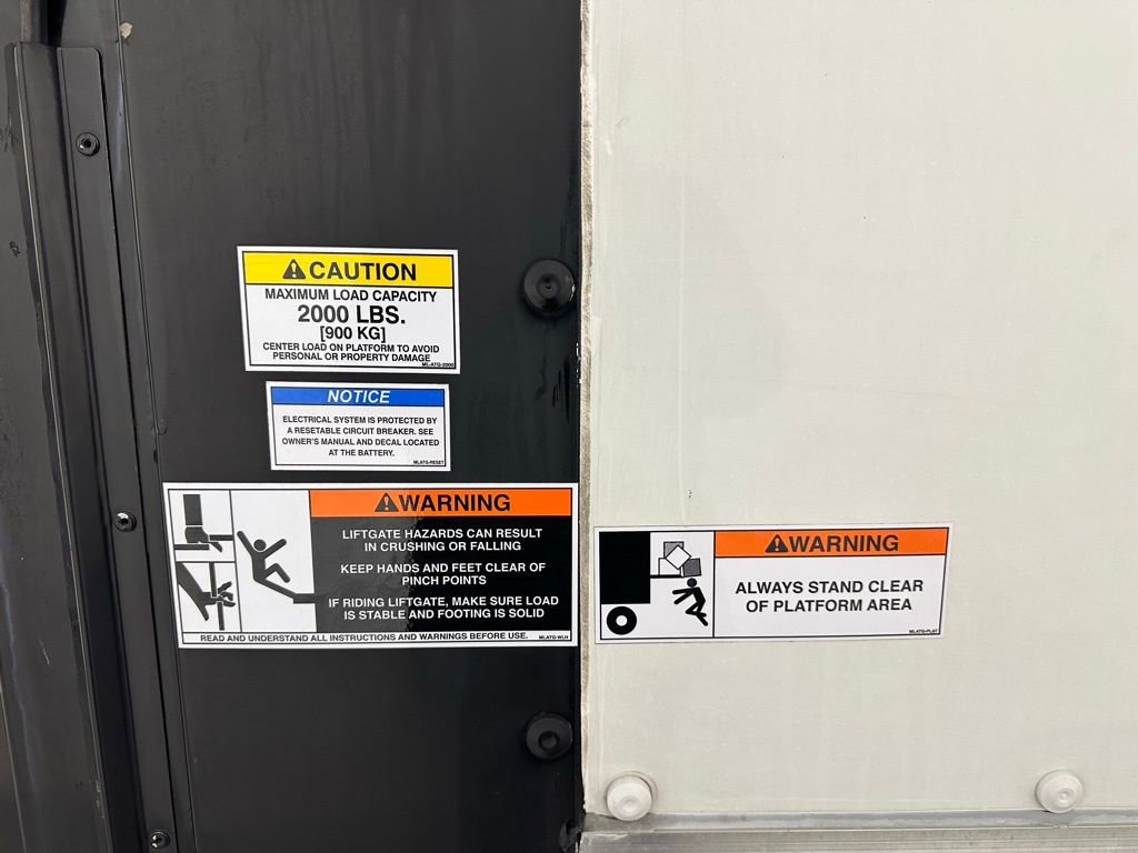 Used 2022 Chevrolet Express 3500 w/ Power Convenience Package image 35