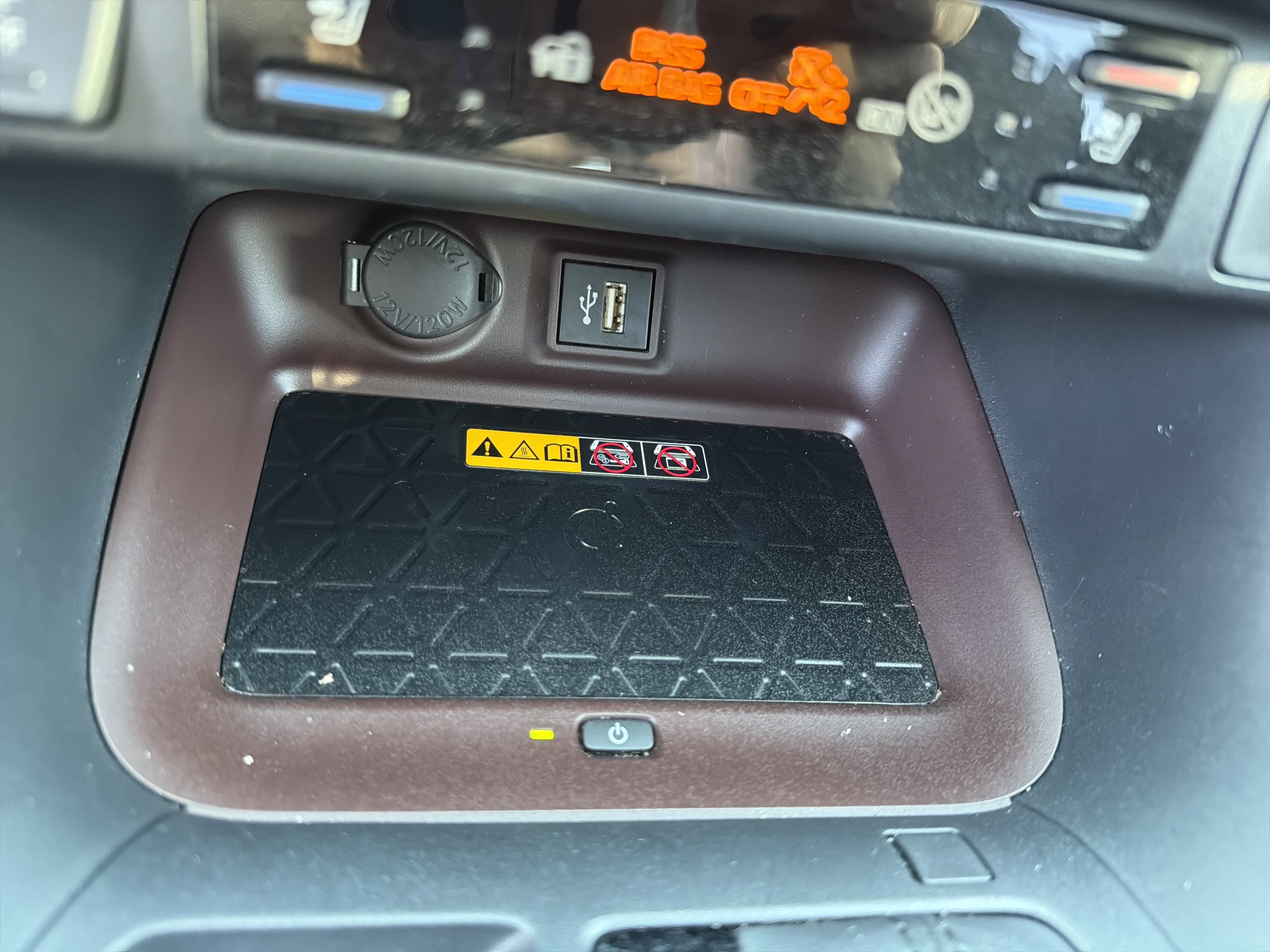 Used 2023 Toyota RAV4 Limited AWD/4WD image 24