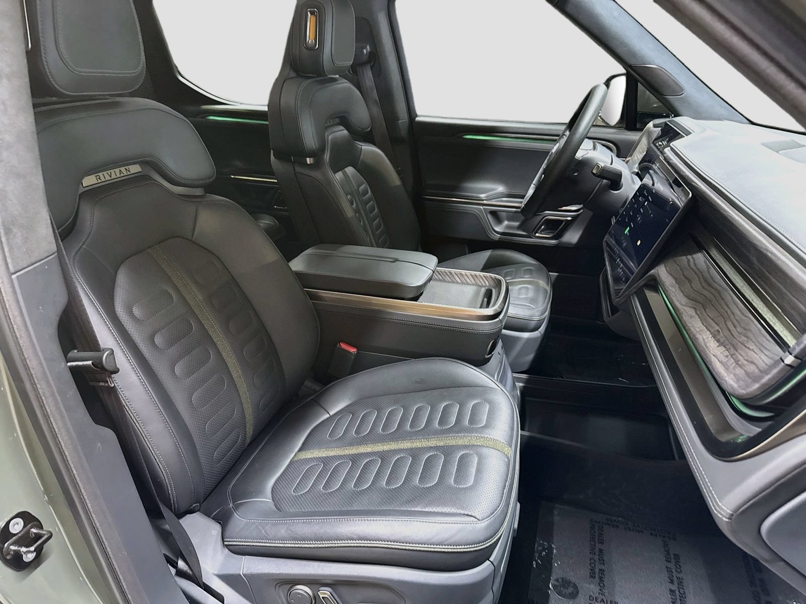 Used 2022 Rivian R1T Launch Edition AWD/4WD image 30