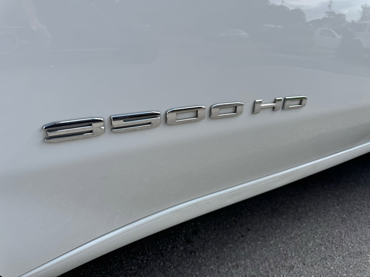 Used 2021 GMC Sierra 3500 2WD Crew Cab w/ Convenience Package image 11