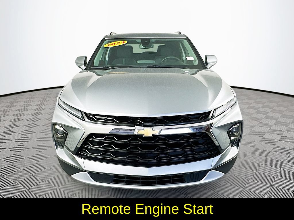 Used 2024 Chevrolet Blazer LT w/ Convenience Package AWD/4WD image 4