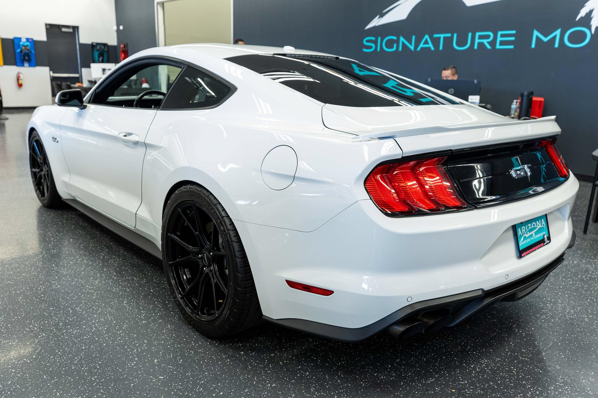 Used 2018 Ford Mustang GT Premium RWD image 7