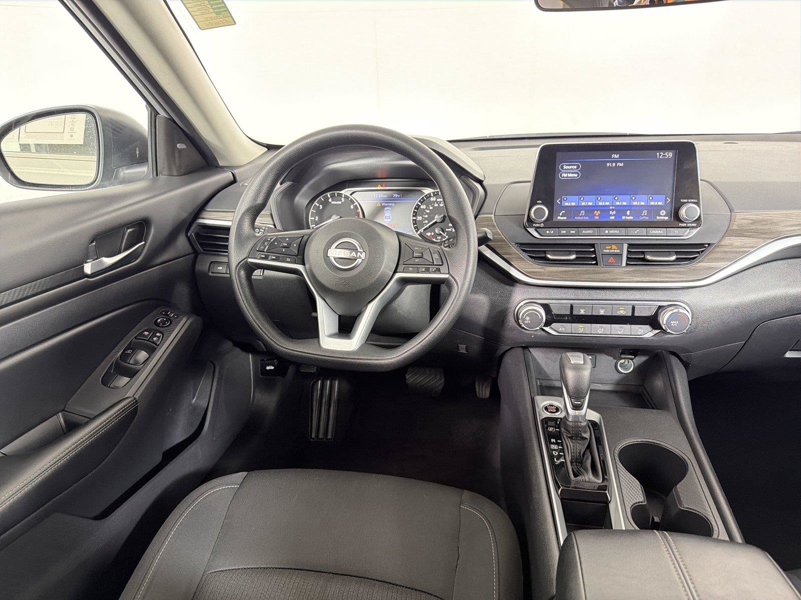 Used 2025 Nissan Altima 2.5 SV FWD image 20