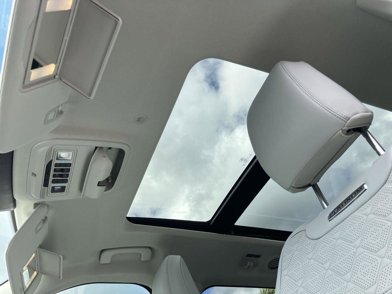 Used 2025 Ford Explorer Platinum w/ Ultimate Package image 24