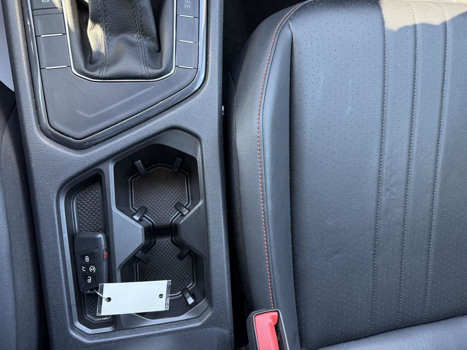 Used 2024 Volkswagen Tiguan Wolfsburg Edition image 18