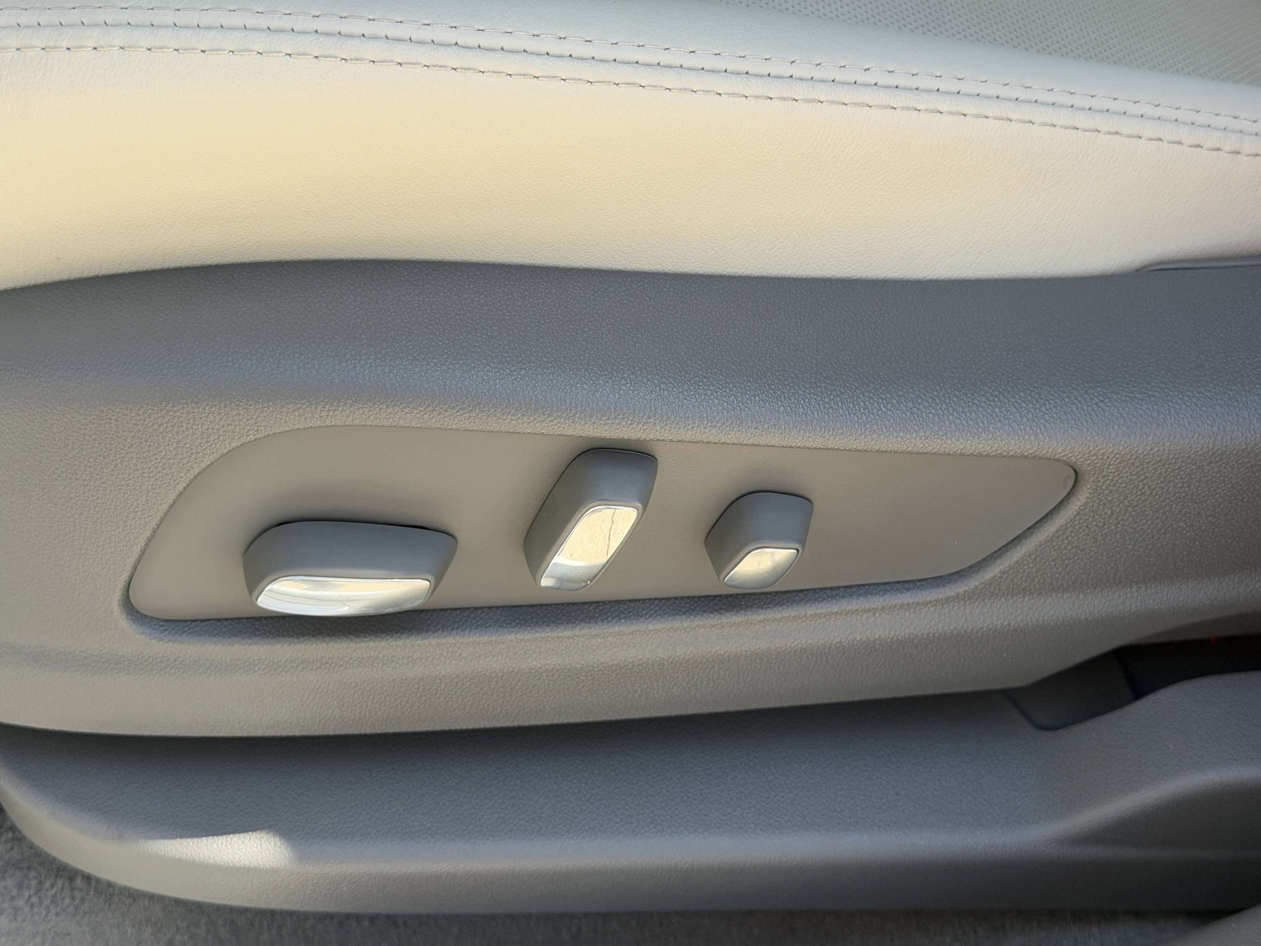 New 2026 Cadillac XT5 Premium Luxury FWD image 20
