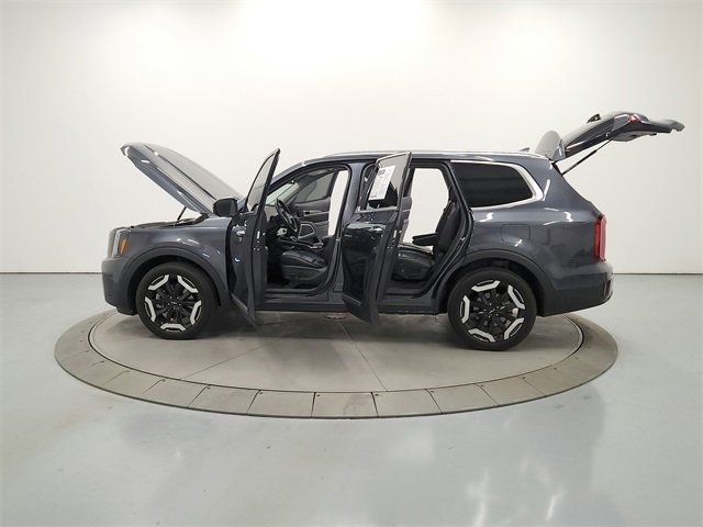Used 2024 Kia Telluride S w/ S Sunroof Package image 12