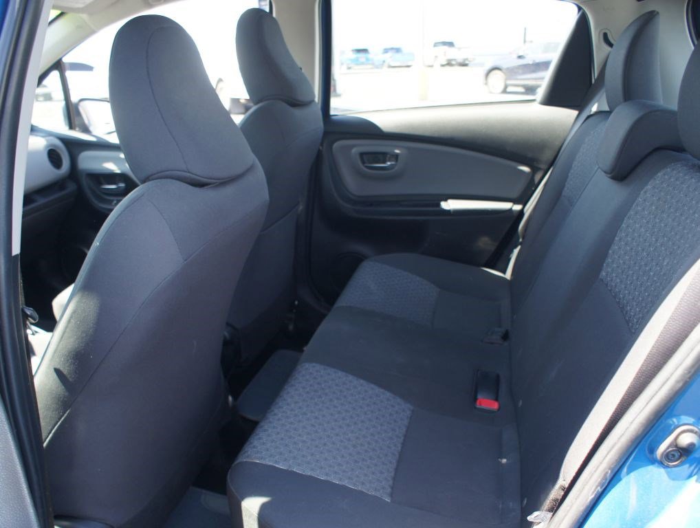 Used 2015 Toyota Yaris LE image 10