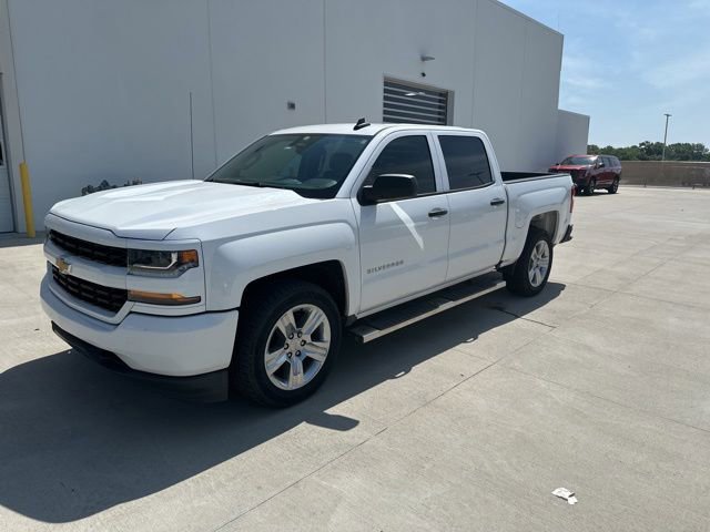 Used 2018 Chevrolet Silverado 1500 Custom w/ Custom Value Package RWD image 7