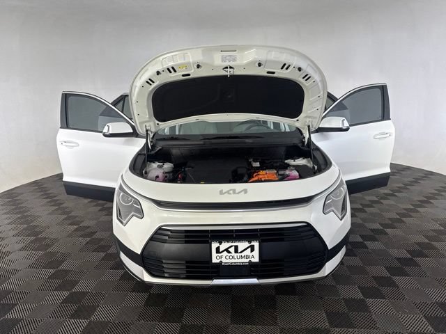 Certified 2025 Kia Niro EX FWD image 13