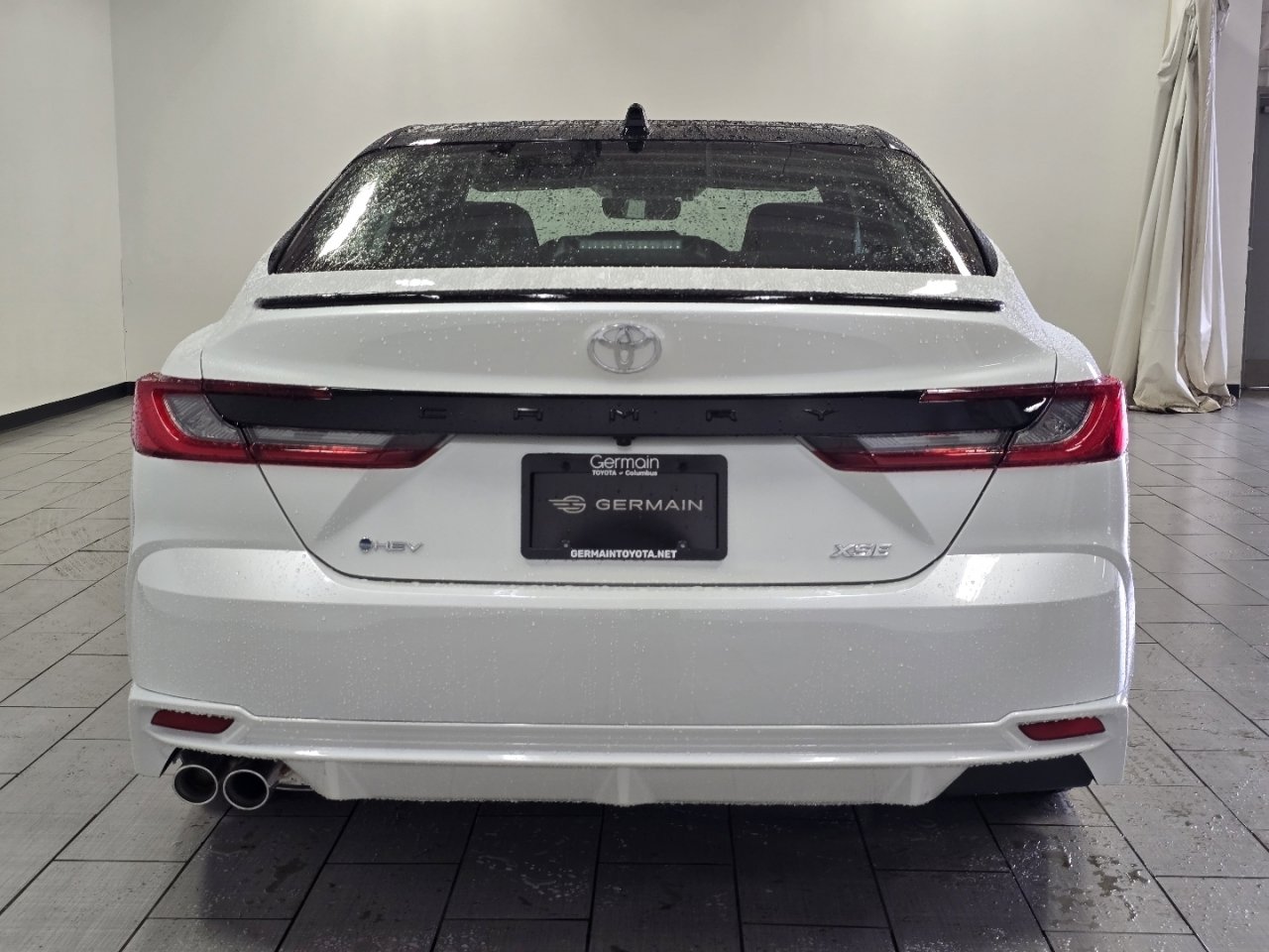 New 2026 Toyota Camry Hybrid FWD image 16