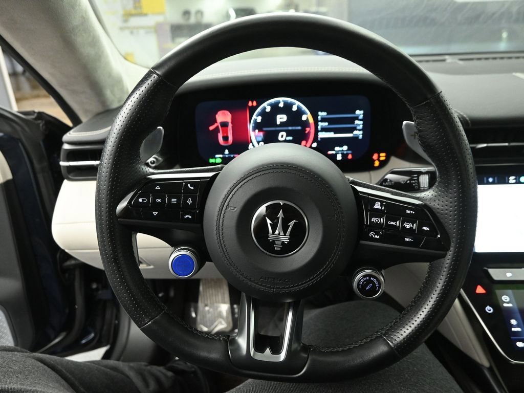 Used 2024 Maserati GranTurismo Trofeo image 17