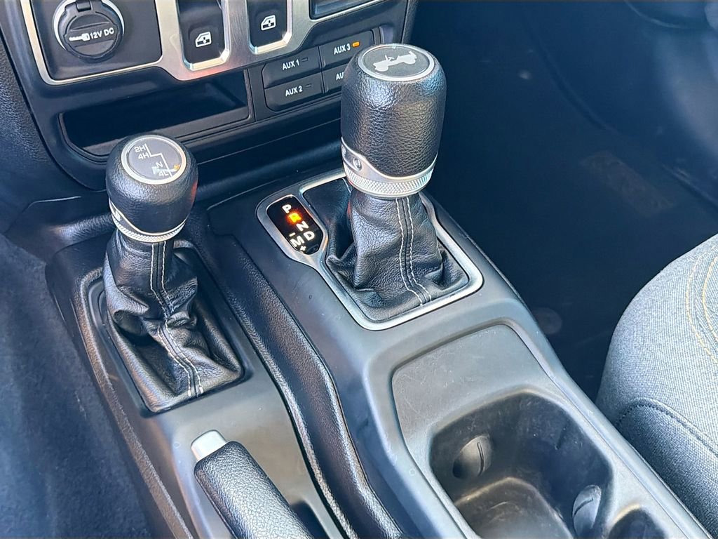 Used 2024 Jeep Wrangler Sport S image 25