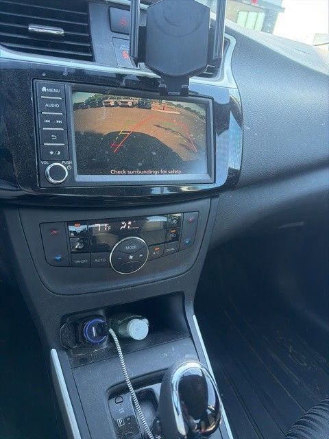 Used 2019 Nissan Sentra SV w/ Special Edition Package FWD image 2