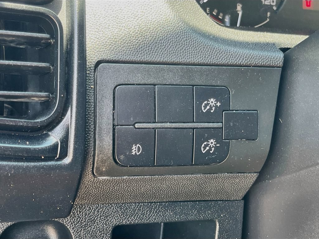 Used 2025 RAM ProMaster 2500 w/ Convenience Group FWD image 10
