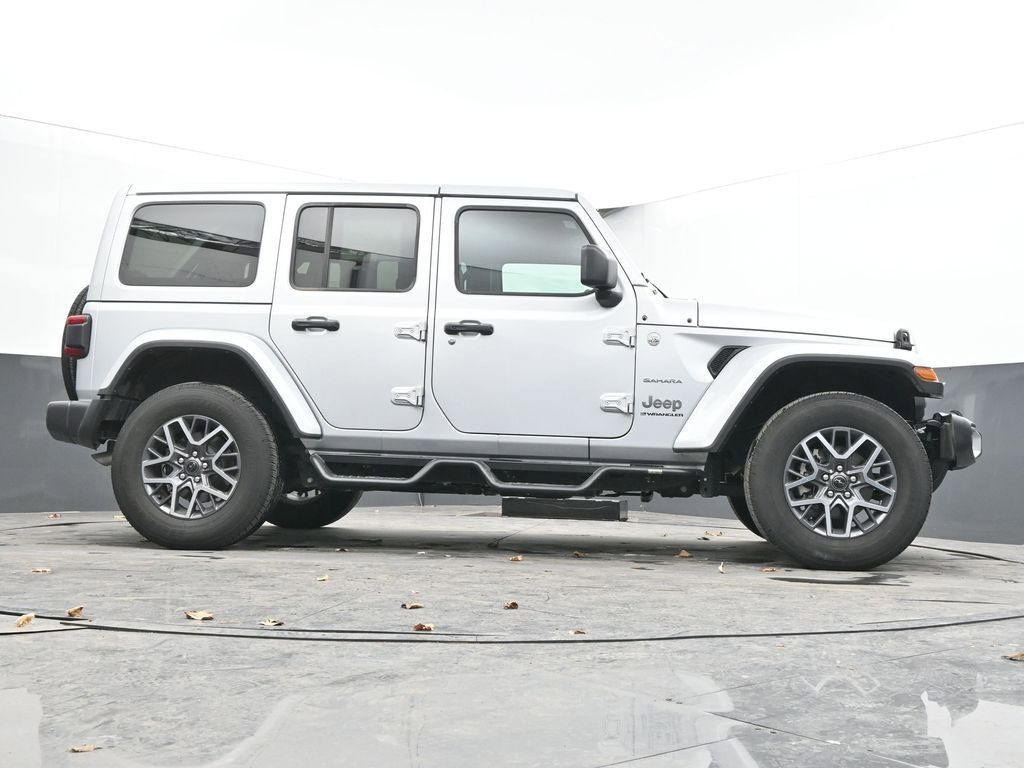 Used 2024 Jeep Wrangler Sahara image 44