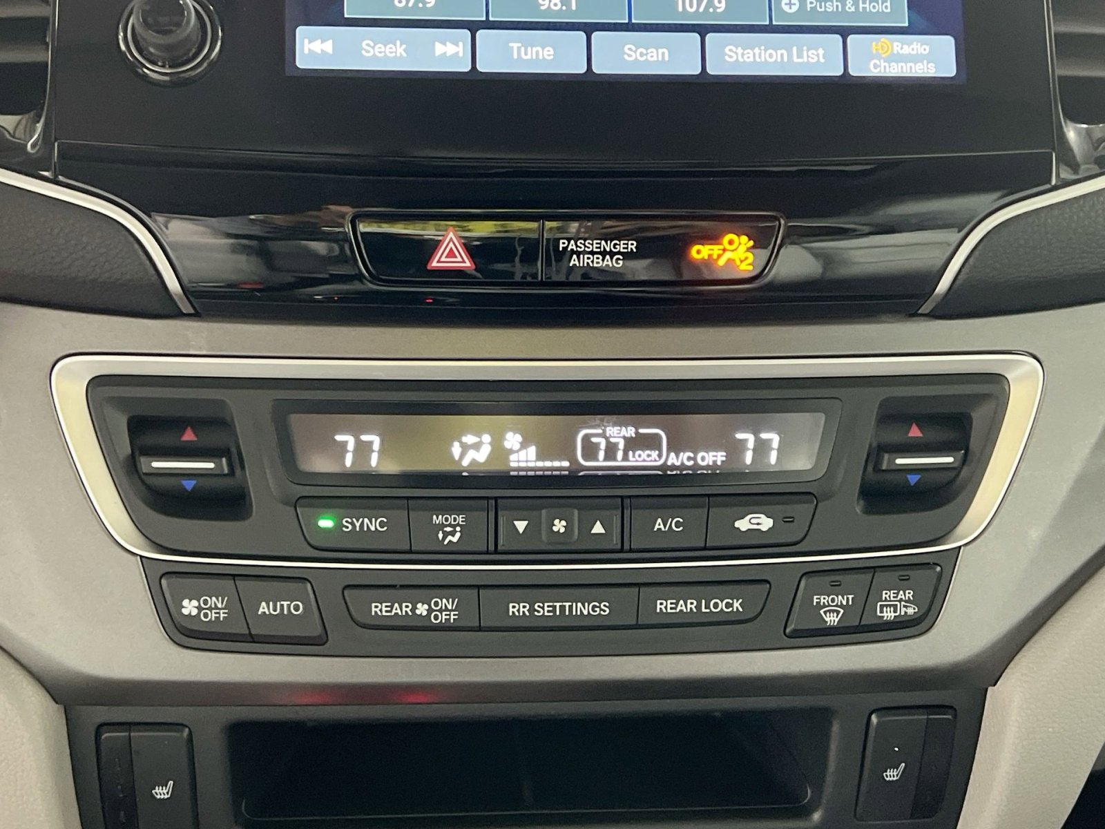 Used 2022 Honda Pilot Special Edition image 16